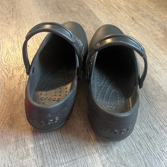 Crocs at Work Women's Mercy Work Clog Size W9 Embroidered Flowers - Picture 10 of 12